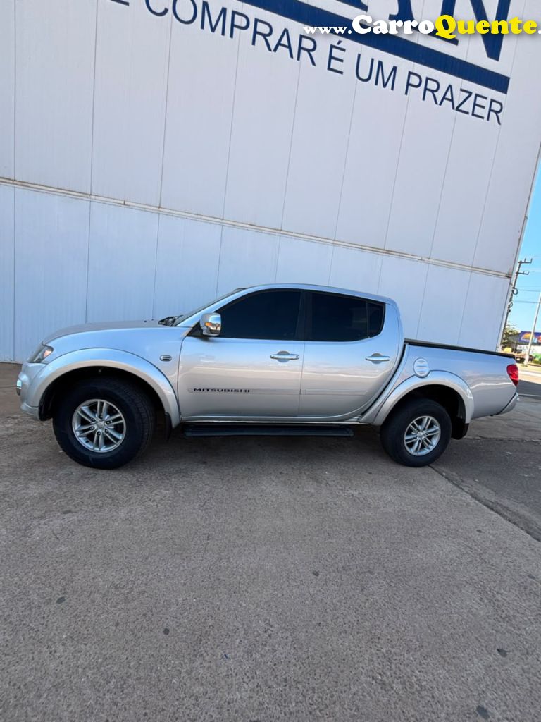 MITSUBISHI   L200 TRITON HPE 3.2 CD TB INT.DIESEL AUT   PRATA 2016 3.2 GASOLINA - Loja