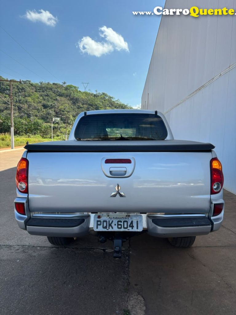MITSUBISHI   L200 TRITON HPE 3.2 CD TB INT.DIESEL AUT   PRATA 2016 3.2 GASOLINA - Loja