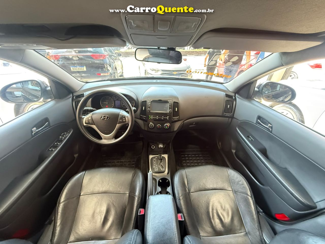 HYUNDAI   I30 2.0 16V 145CV 5P AUT.   PRETO 2011 2.0 GASOLINA - Loja