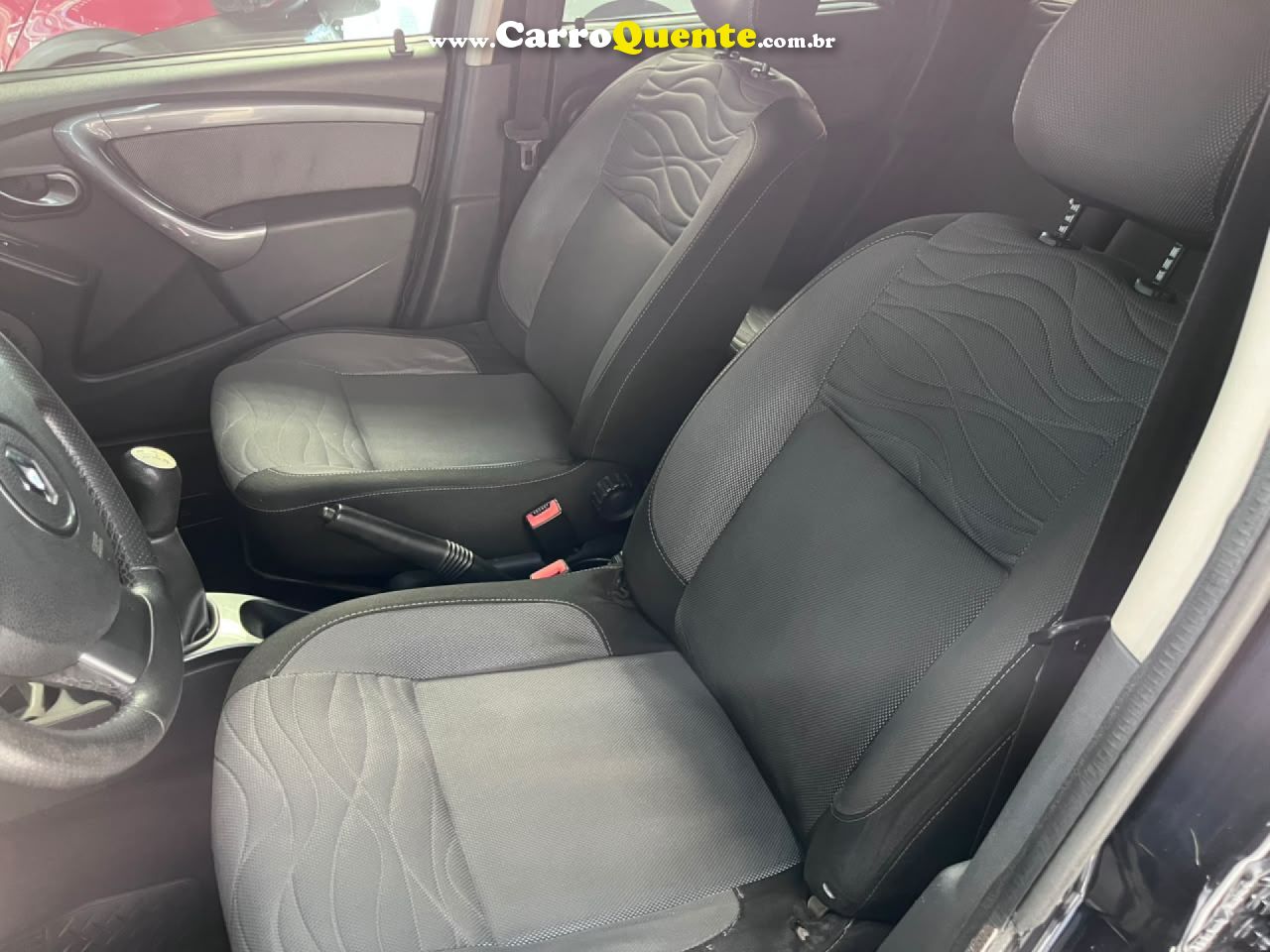 RENAULT   DUSTER 1.6 D 4X2   AZUL 2013 1.6 FLEX - Loja
