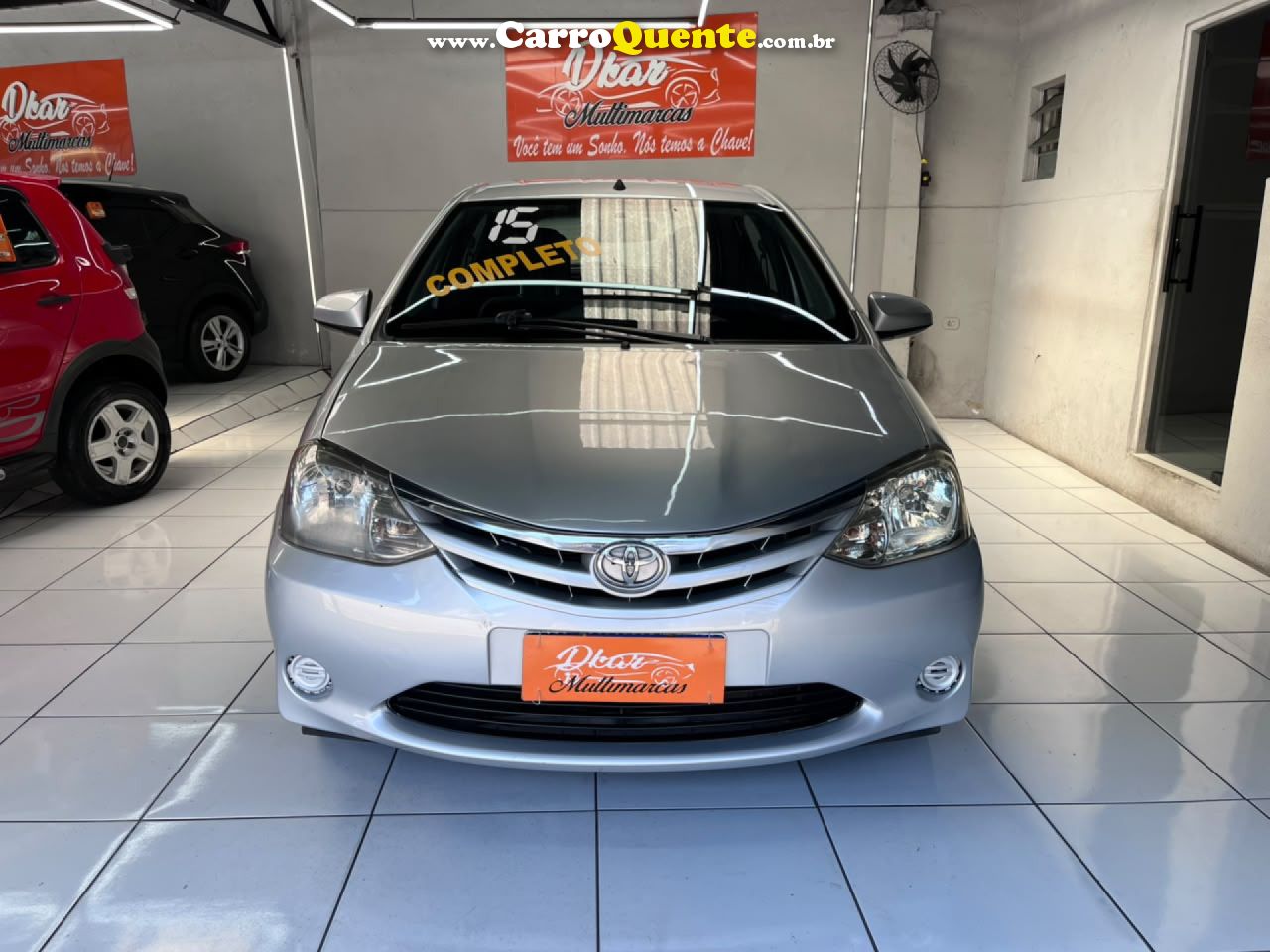 TOYOTA   ETIOS HB XS    PRATA 2015 1.5 FLEX - Loja