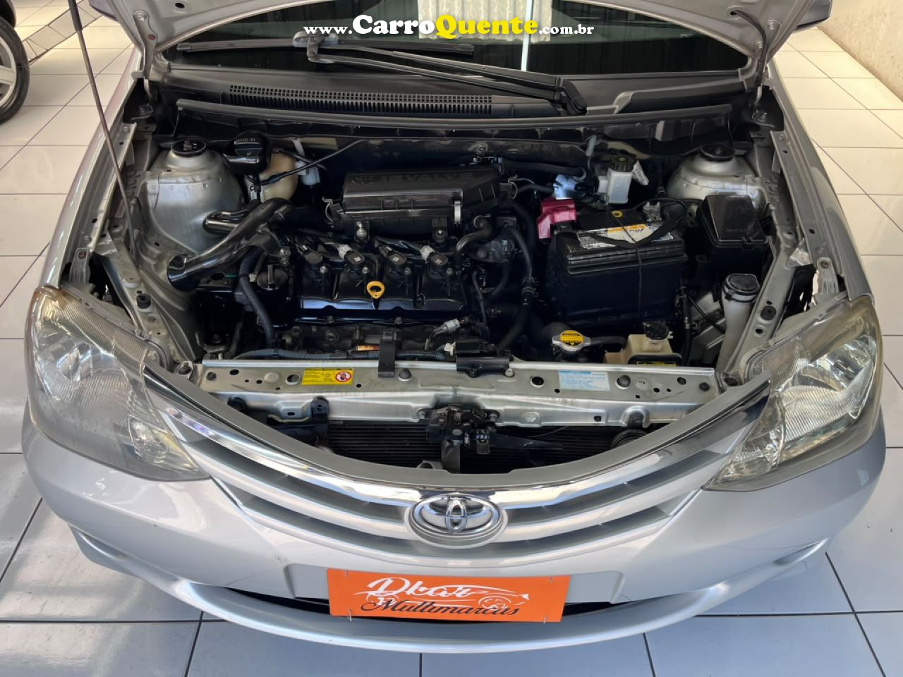TOYOTA   ETIOS HB XS    PRATA 2015 1.5 FLEX - Loja