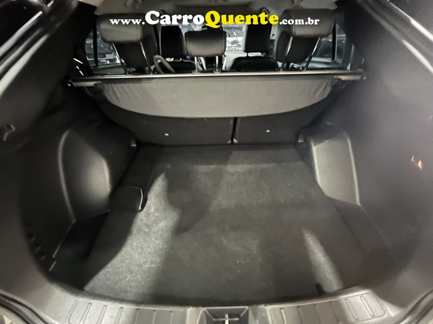Mitsubishi ECLIPSE CROSS 1.5 MIVEC TURBO GASOLINA HPE-S S-AWC CVT - Loja