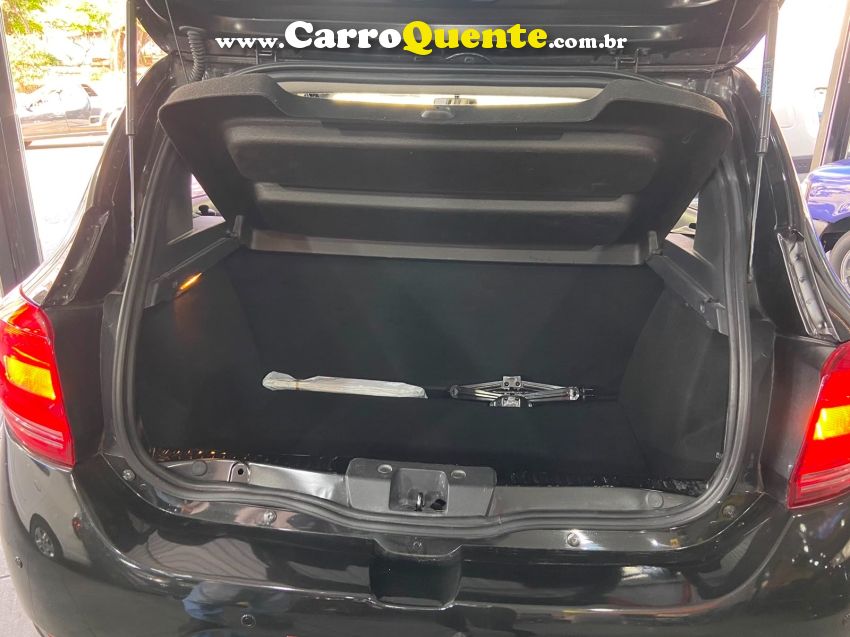 Renault SANDERO 1.6 EXPRESSION 8V FLEX 4P MANUAL - Loja