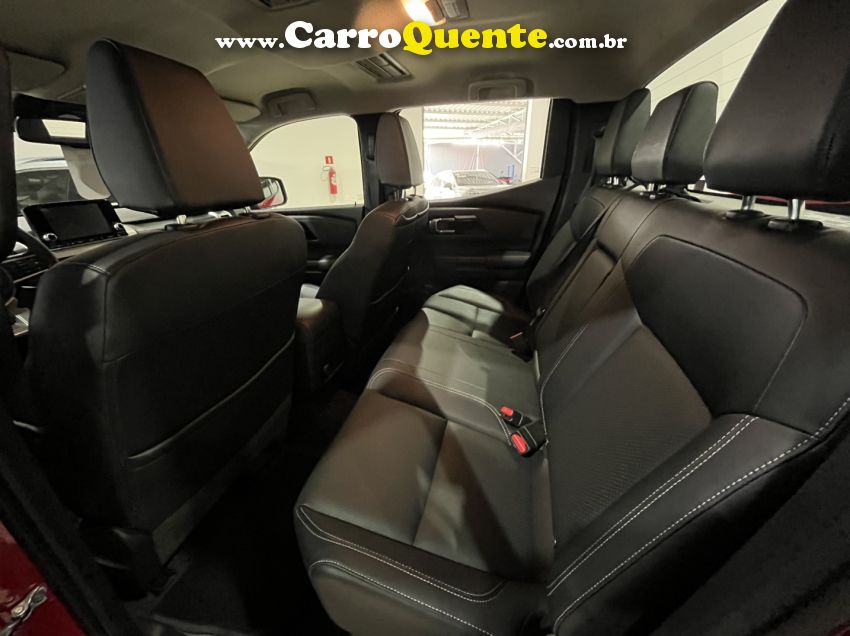Mitsubishi TRITON 2.4 BITURBO DIESEL CD HPE-S 4X4 AUTOMÁTICO - Loja