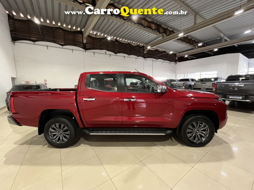 Mitsubishi TRITON 2.4 BITURBO DIESEL CD HPE-S 4X4 AUTOMÁTICO - Loja