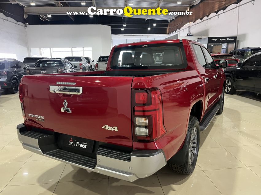 Mitsubishi TRITON 2.4 BITURBO DIESEL CD HPE-S 4X4 AUTOMÁTICO - Loja