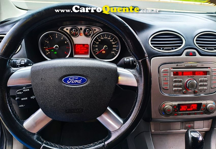 Ford FOCUS 2.0 FC 16V FLEX 4P AUTOMÁTICO - Loja