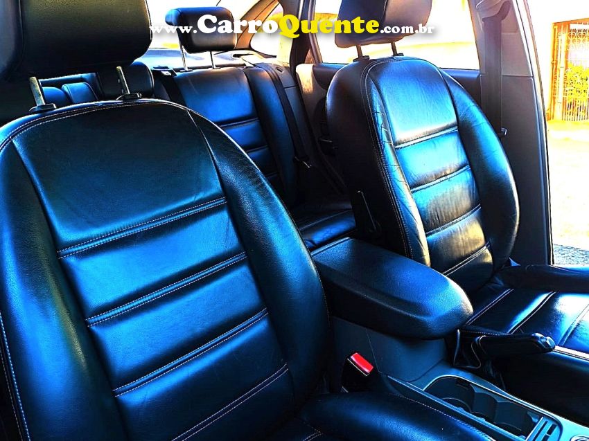 Ford FOCUS 2.0 FC 16V FLEX 4P AUTOMÁTICO - Loja