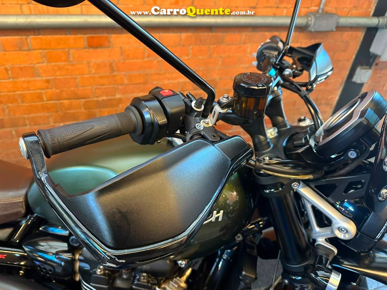 TRIUMPH BONNEVILLE SCRAMBLER 1200 XC 2019 - Loja