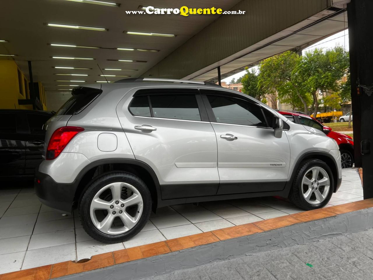 CHEVROLET TRACKER 1.8 MPFI LTZ 4X2 16V 2015 - Loja