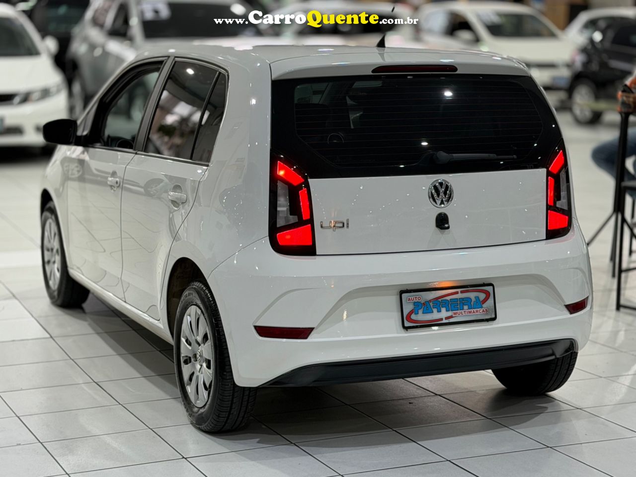 VOLKSWAGEN UP 1.0 MPI TOTAL 2020 - Loja