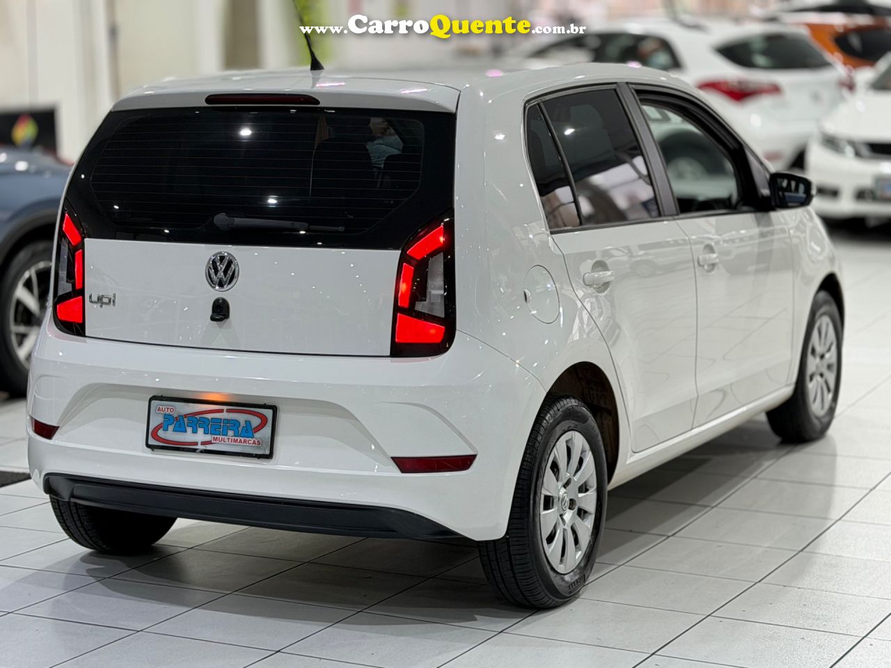 VOLKSWAGEN UP 1.0 MPI TOTAL 2020 - Loja