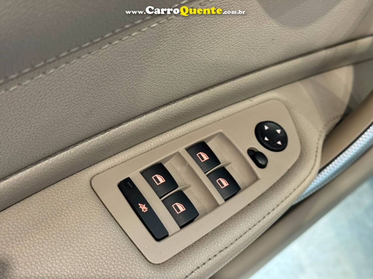BMW 130i 3.0 SPORT HATCH 24V 2010 - Loja