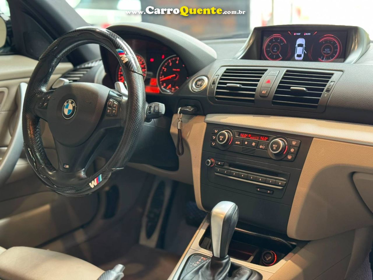 BMW 130i 3.0 SPORT HATCH 24V 2010 - Loja