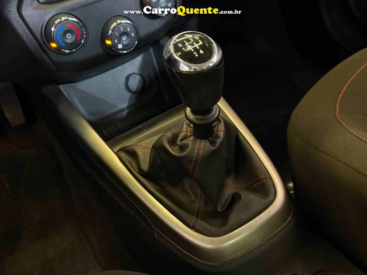 CHEVROLET ONIX 1.4 MPFI LT 8V 2016 - Loja