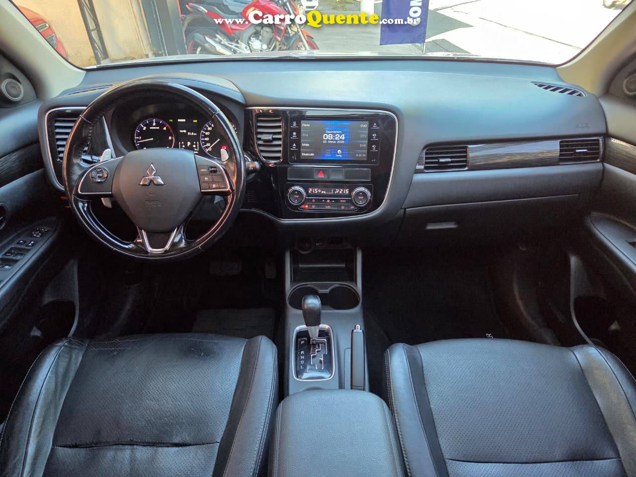 MITSUBISHI OUTLANDER 2.2 4X4 16V 2016 - Loja