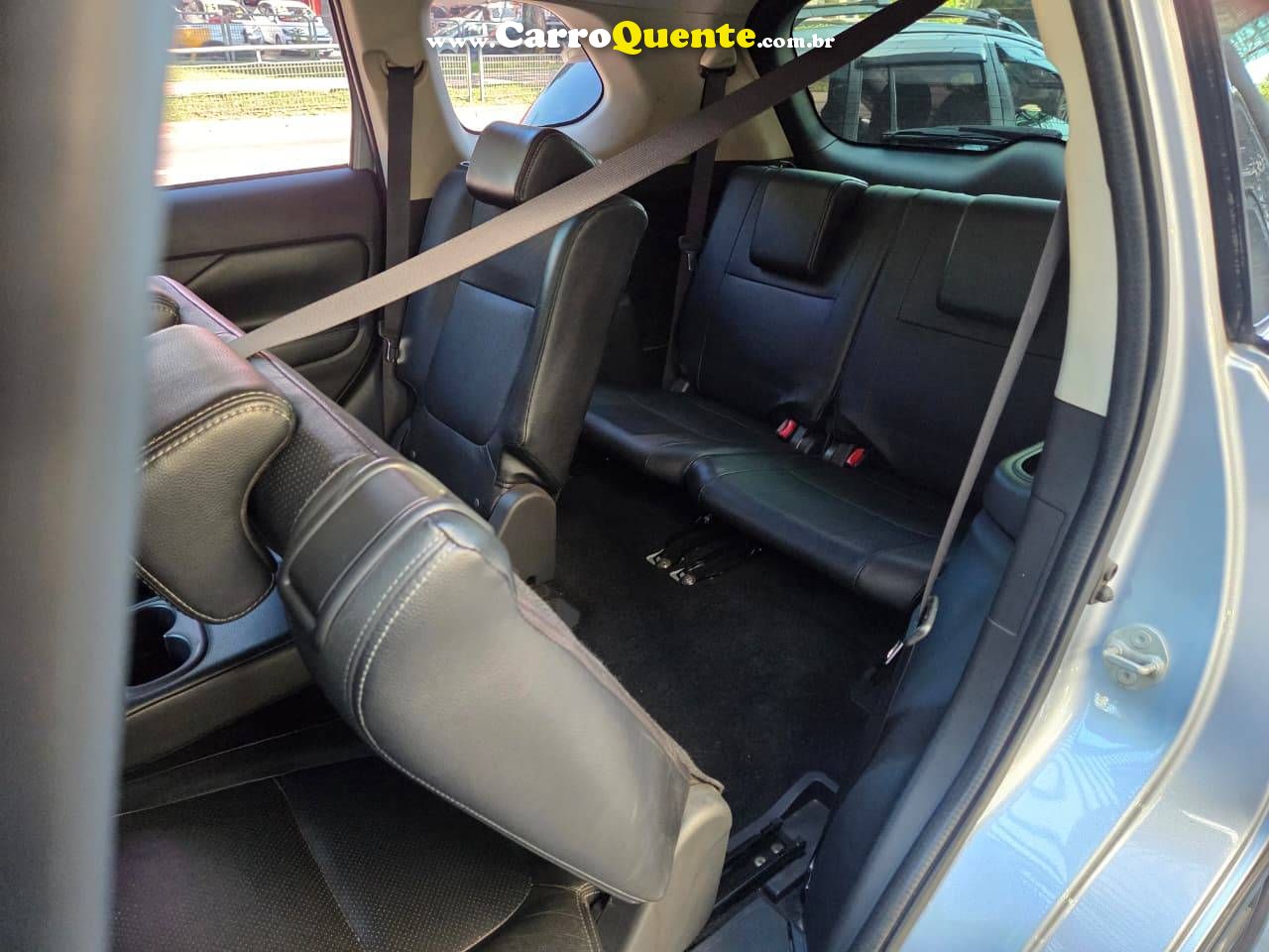 MITSUBISHI OUTLANDER 2.2 4X4 16V 2016 - Loja