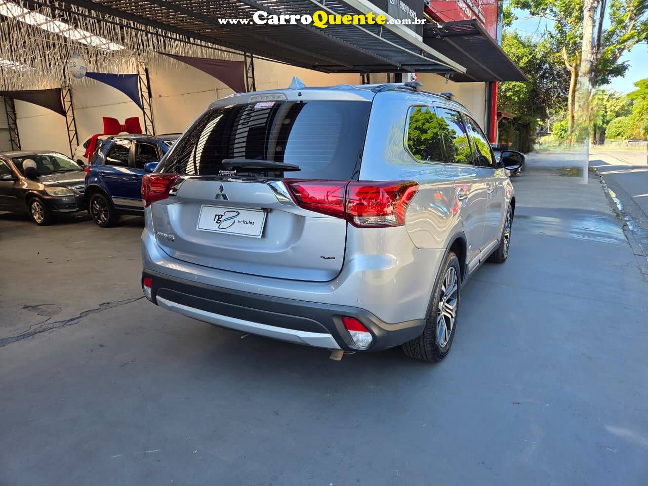 MITSUBISHI OUTLANDER 2.2 4X4 16V 2016 - Loja