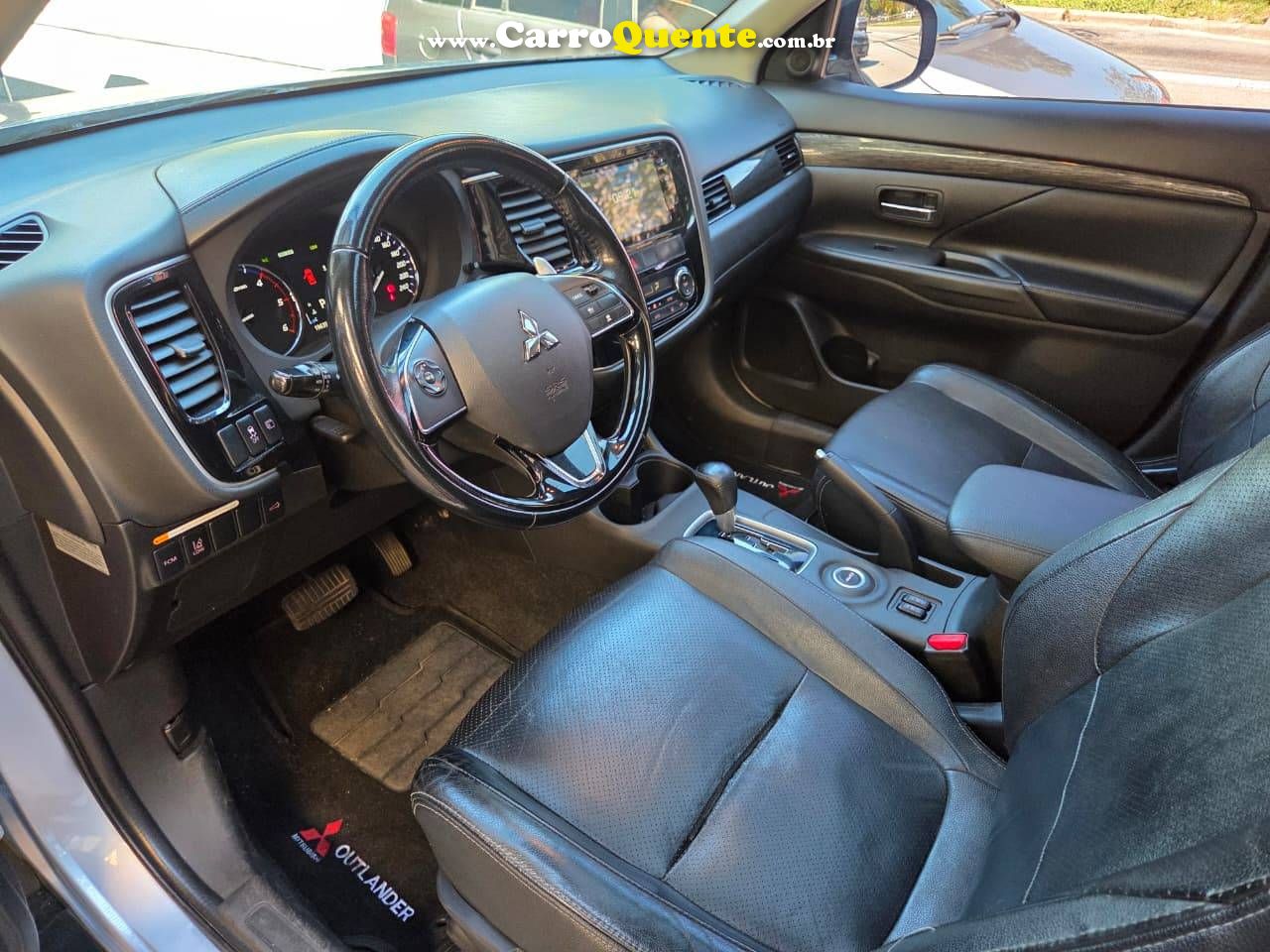 MITSUBISHI OUTLANDER 2.2 4X4 16V 2016 - Loja
