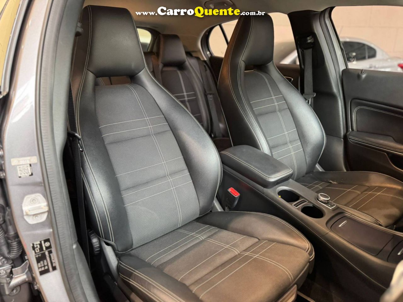 MERCEDES-BENZ GLA 200 1.6 CGI STYLE 16V TURBO 2017 - Loja