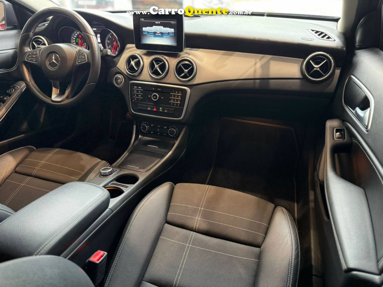 MERCEDES-BENZ GLA 200 1.6 CGI STYLE 16V TURBO 2017 - Loja