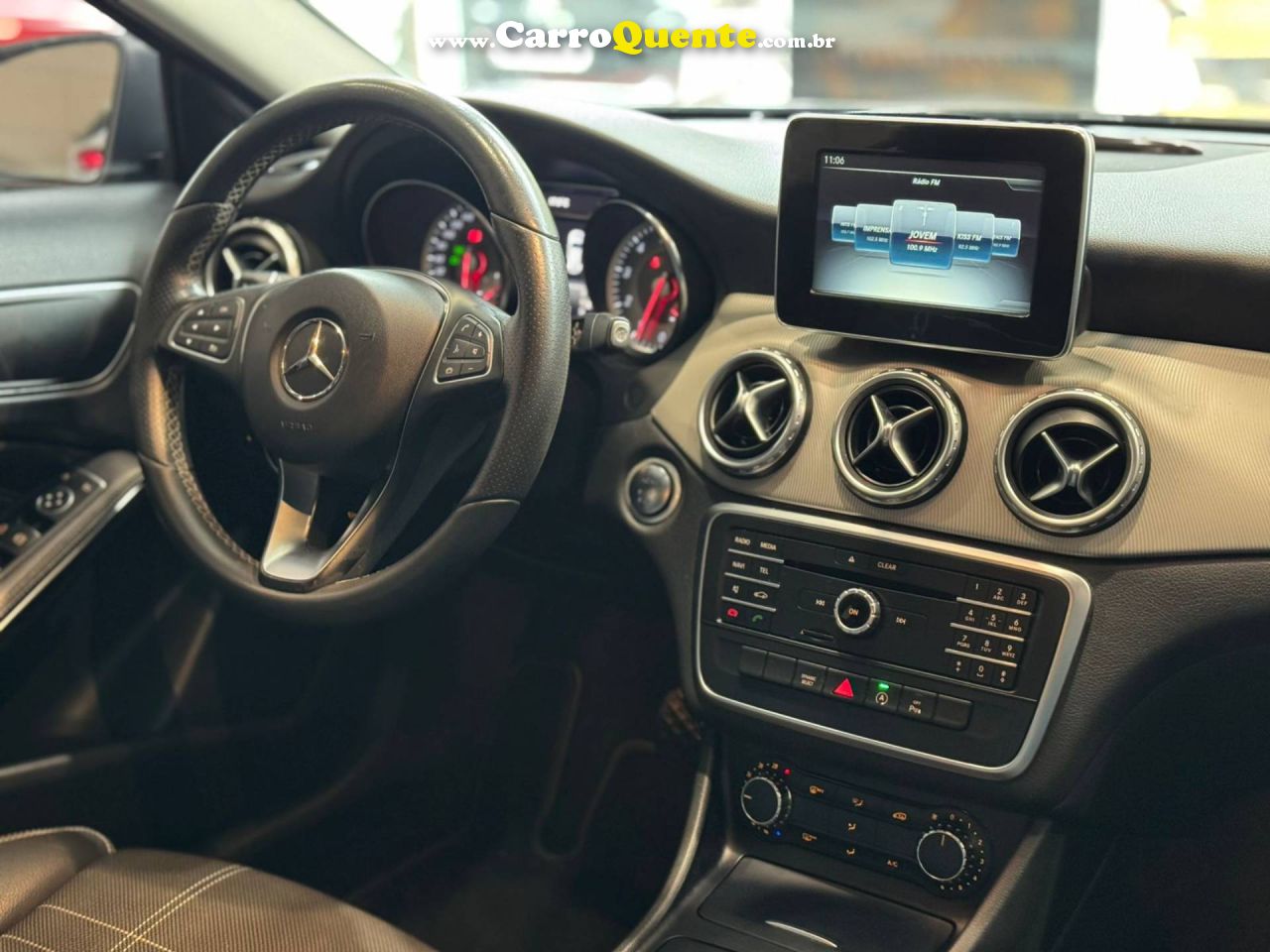 MERCEDES-BENZ GLA 200 1.6 CGI STYLE 16V TURBO 2017 - Loja
