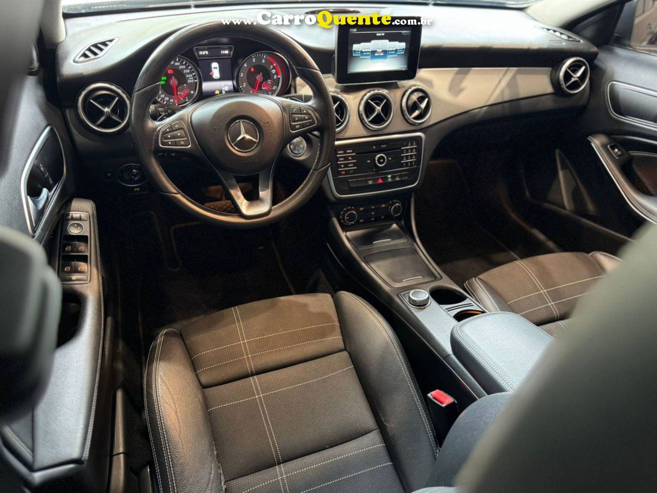 MERCEDES-BENZ GLA 200 1.6 CGI STYLE 16V TURBO 2017 - Loja