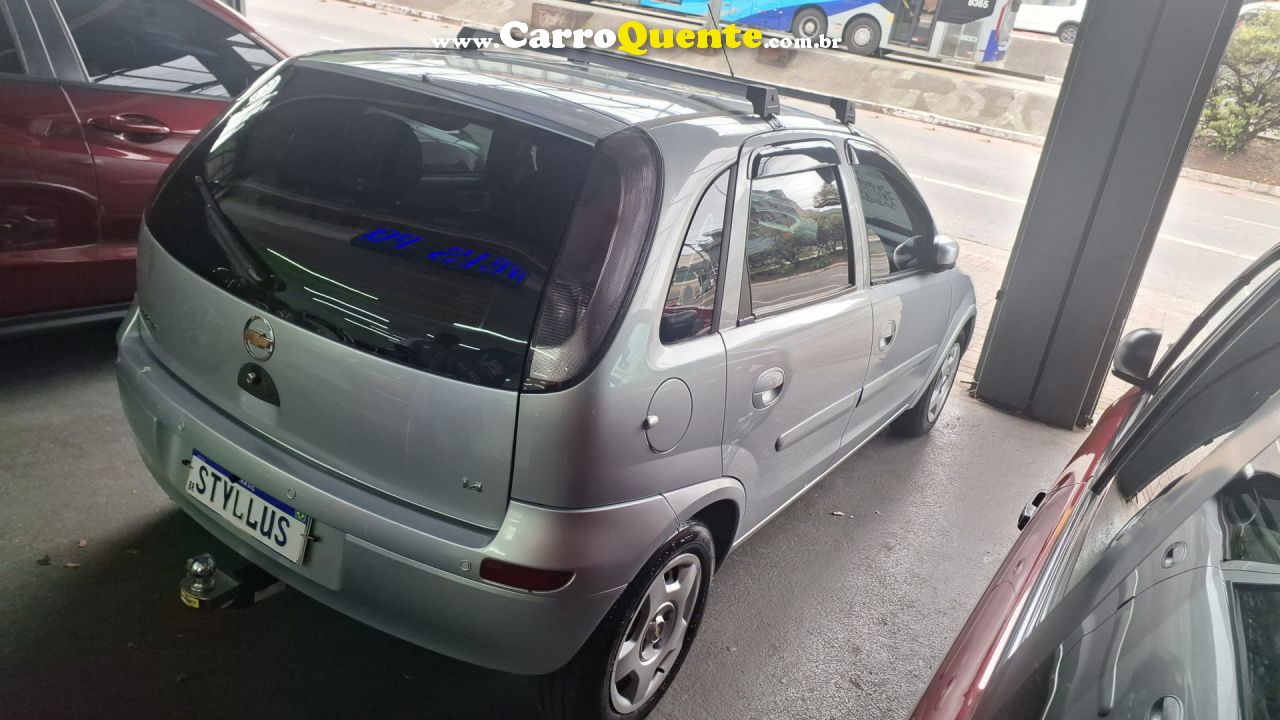 CHEVROLET   CORSA HAT. MAXX 1.4 8V ECONOFLEX 5P   PRATA 2012 1.4 FLEX - Loja