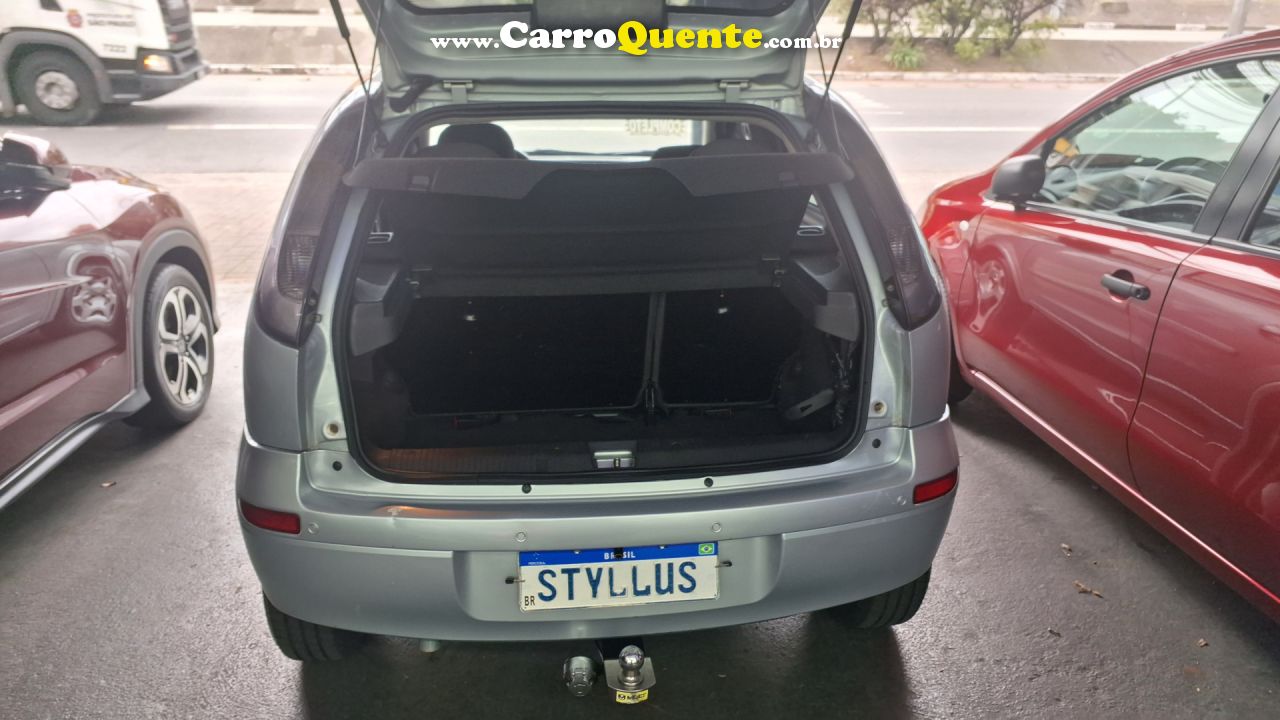 CHEVROLET   CORSA HAT. MAXX 1.4 8V ECONOFLEX 5P   PRATA 2012 1.4 FLEX - Loja