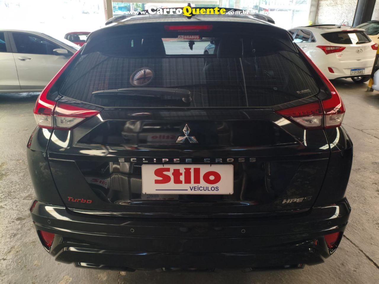 MITSUBISHI   ECLIPSE CROSS HPE 1.5 16V 165CV AUT.   PRETO 2023 1.5 GASOLINA - Loja
