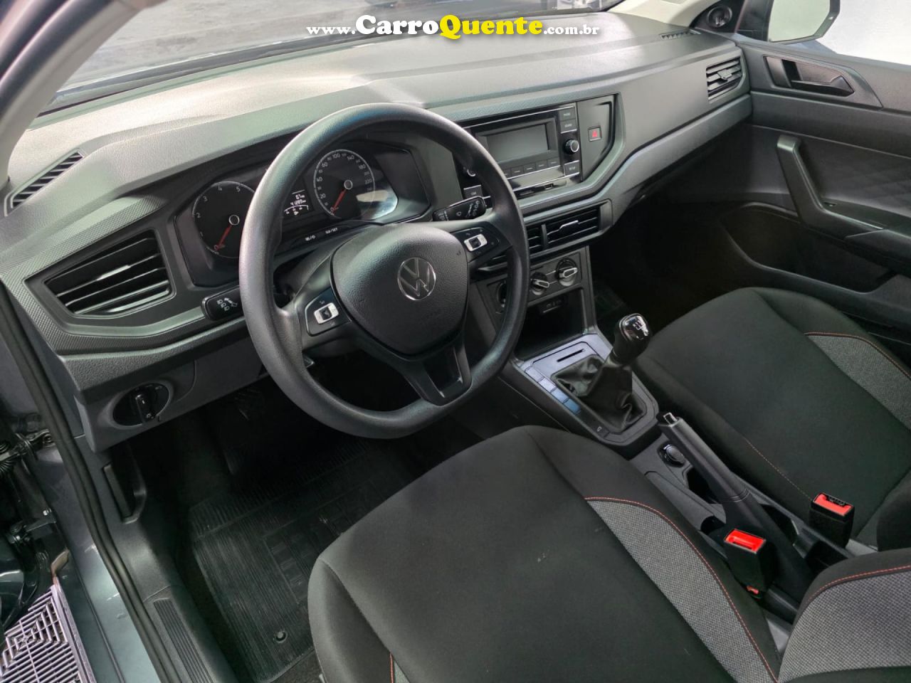 VOLKSWAGEN   POLO TRACK 1.0 FLEX 12V 5P   CINZA 2024 1.0 FLEX - Loja