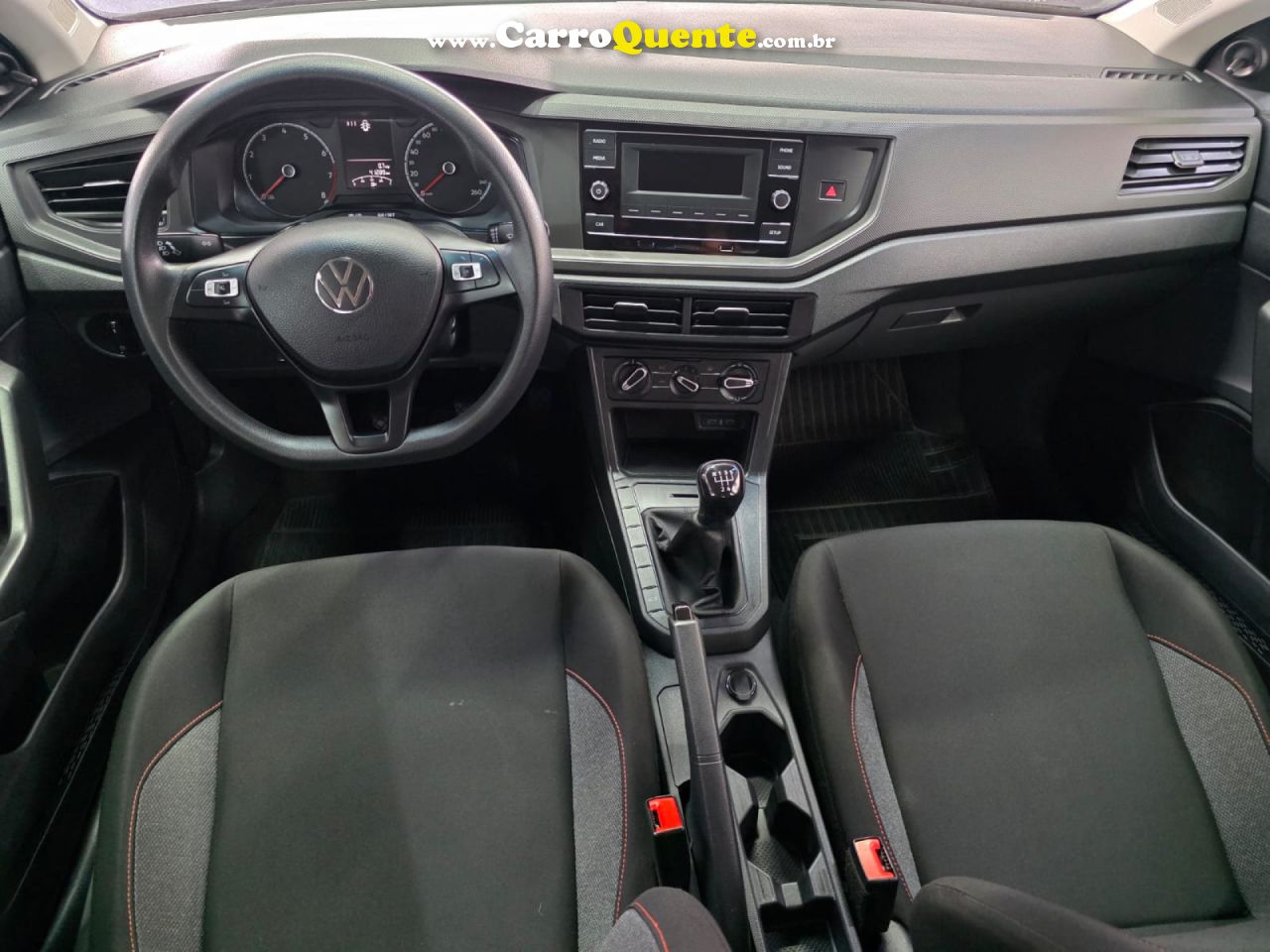 VOLKSWAGEN   POLO TRACK 1.0 FLEX 12V 5P   CINZA 2024 1.0 FLEX - Loja