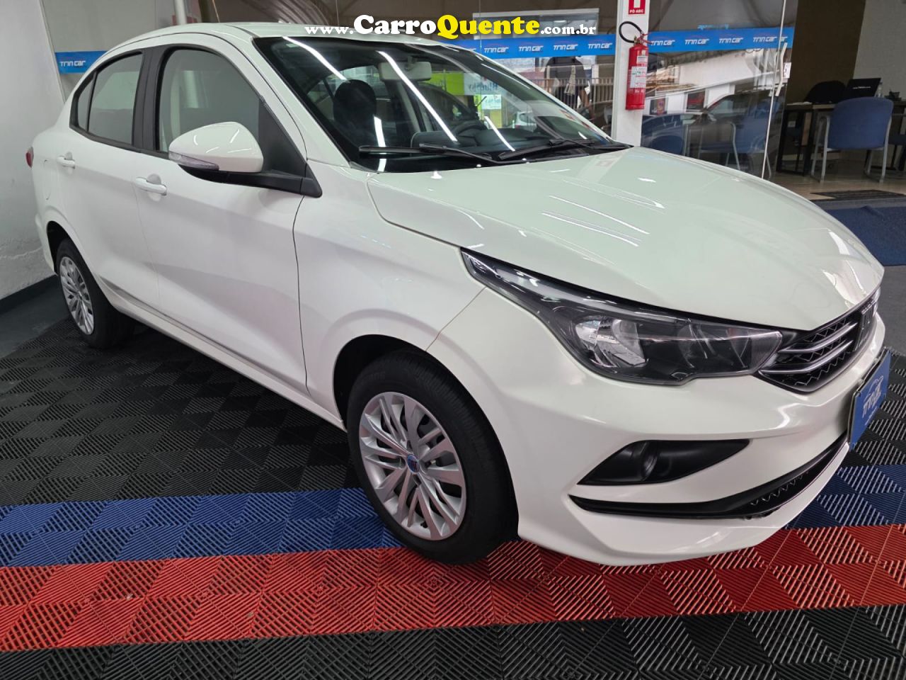 FIAT   CRONOS DRIVE 1.3 8V FLEX   BRANCO 2025 1.3 FLEX - Loja