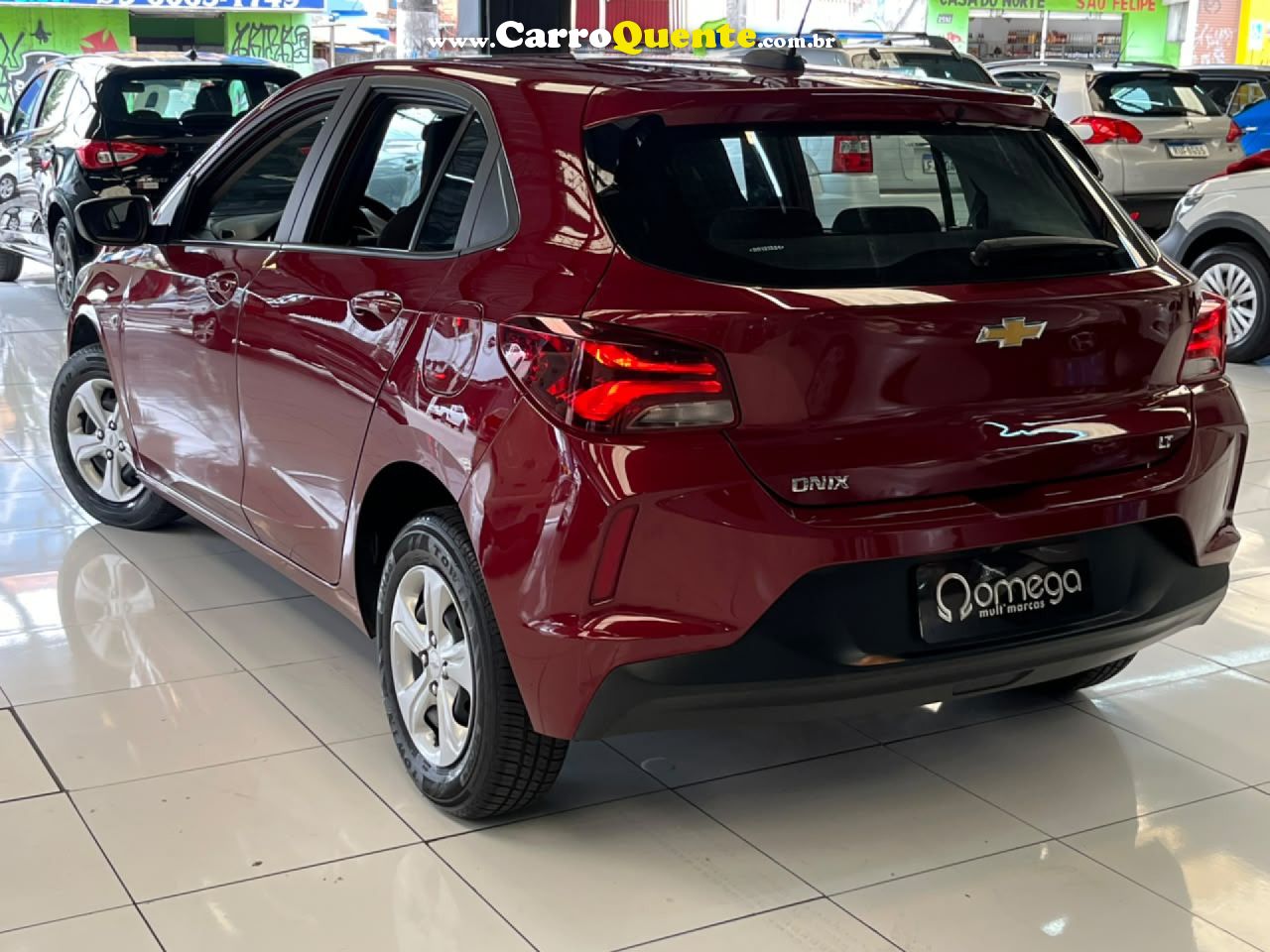 CHEVROLET   ONIX HATCH LT 1.0 12V FLEX 5P MEC.   VERMELHO 2024 1.0 FLEX - Loja