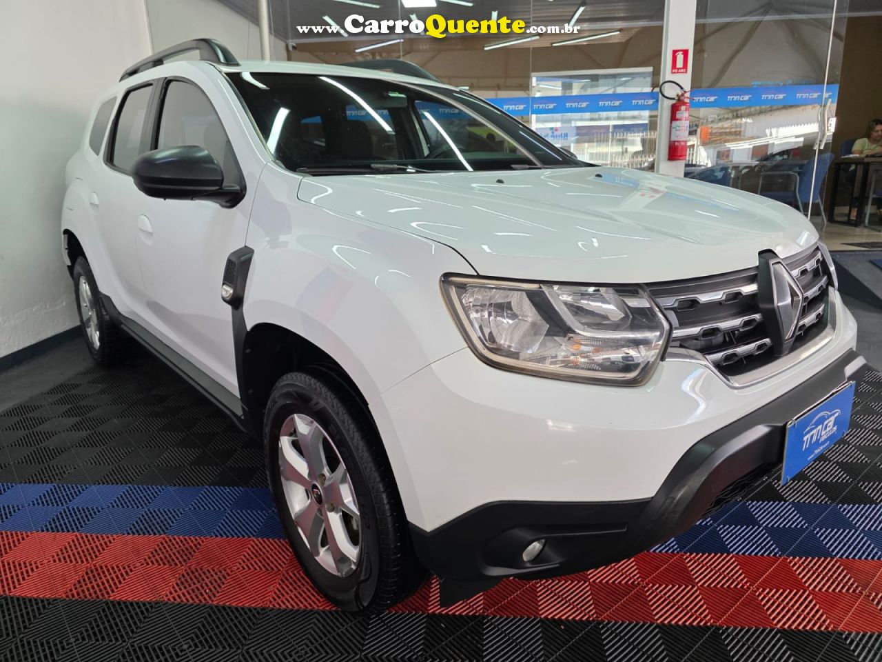 RENAULT   DUSTER INTENSE 1.6 16V FLEX AUT.   BRANCO 2024 1.6 FLEX - Loja