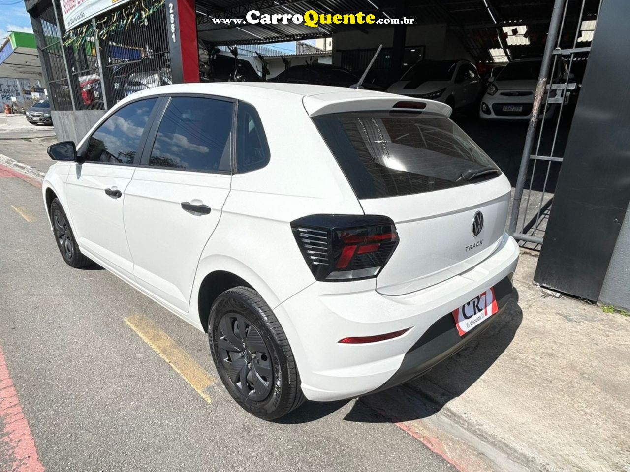 VOLKSWAGEN   POLO TRACK 1.0 FLEX 12V 5P   BRANCO 2025 1.0 FLEX - Loja