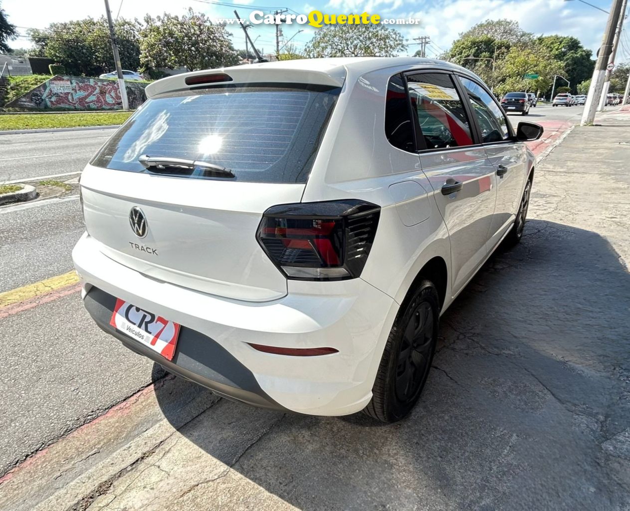 VOLKSWAGEN   POLO TRACK 1.0 FLEX 12V 5P   BRANCO 2025 1.0 FLEX - Loja