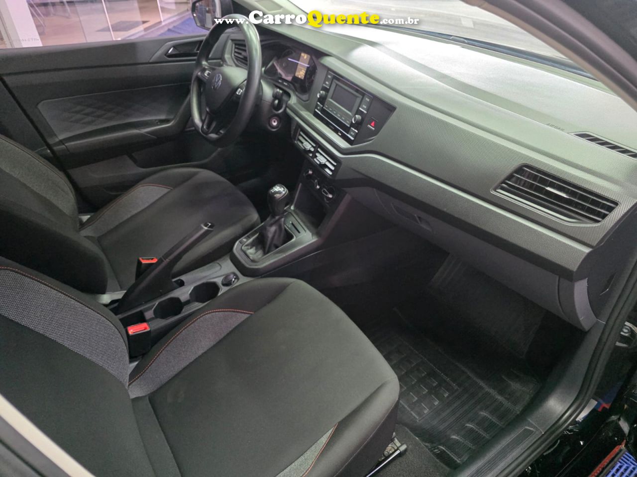 VOLKSWAGEN   POLO TRACK 1.0 FLEX 12V 5P   PRETO 2024 1.0 FLEX - Loja