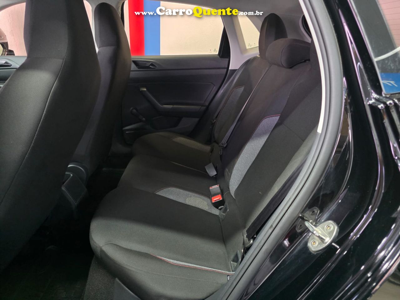 VOLKSWAGEN   POLO TRACK 1.0 FLEX 12V 5P   PRETO 2024 1.0 FLEX - Loja