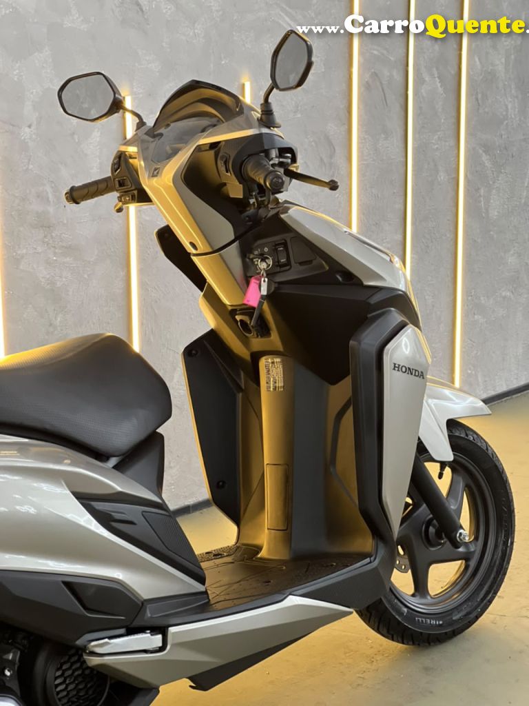 HONDA   ELITE 125   PRATA 2025 125 GASOLINA - Loja