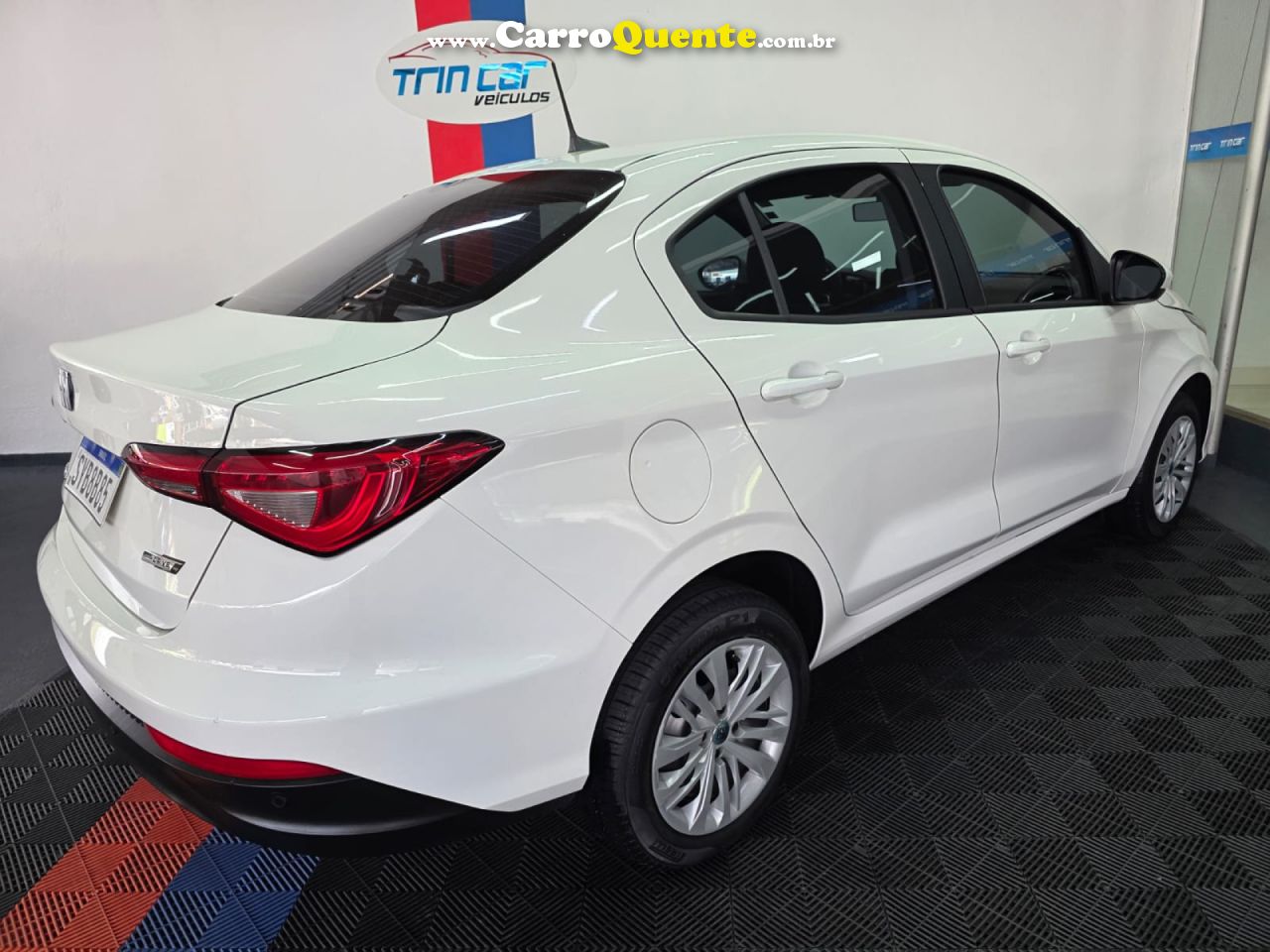 FIAT   CRONOS DRIVE 1.3 8V FLEX   BRANCO 2024 1.3 FLEX - Loja