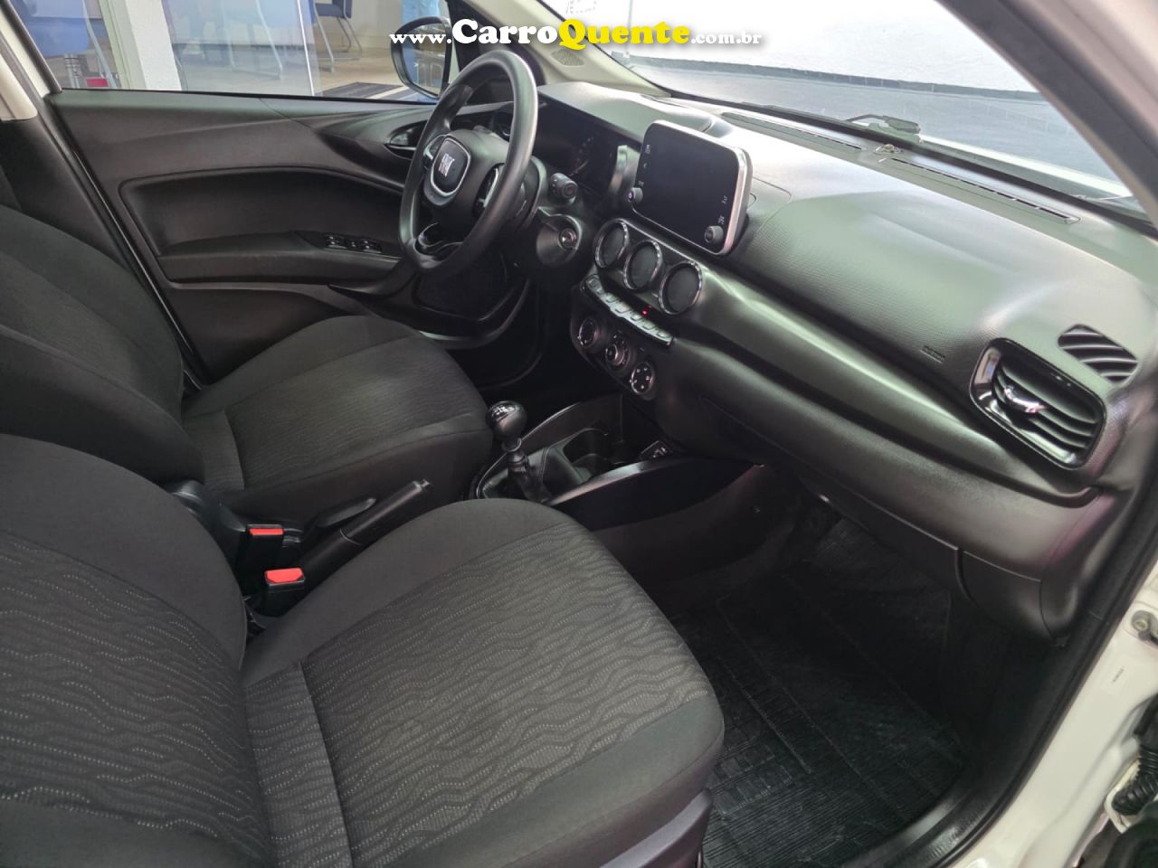 FIAT   CRONOS DRIVE 1.3 8V FLEX   BRANCO 2024 1.3 FLEX - Loja