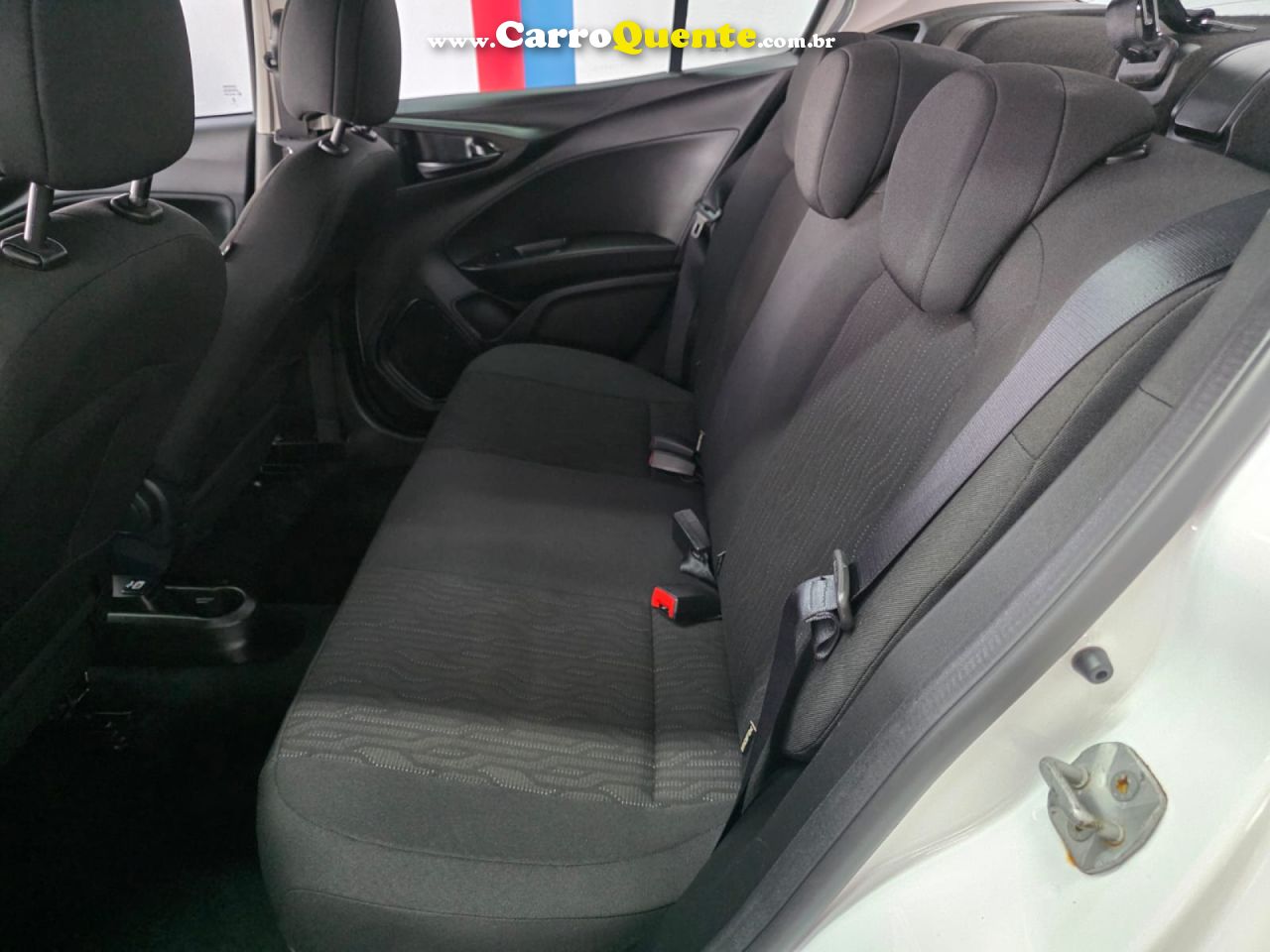 FIAT   CRONOS DRIVE 1.3 8V FLEX   BRANCO 2024 1.3 FLEX - Loja