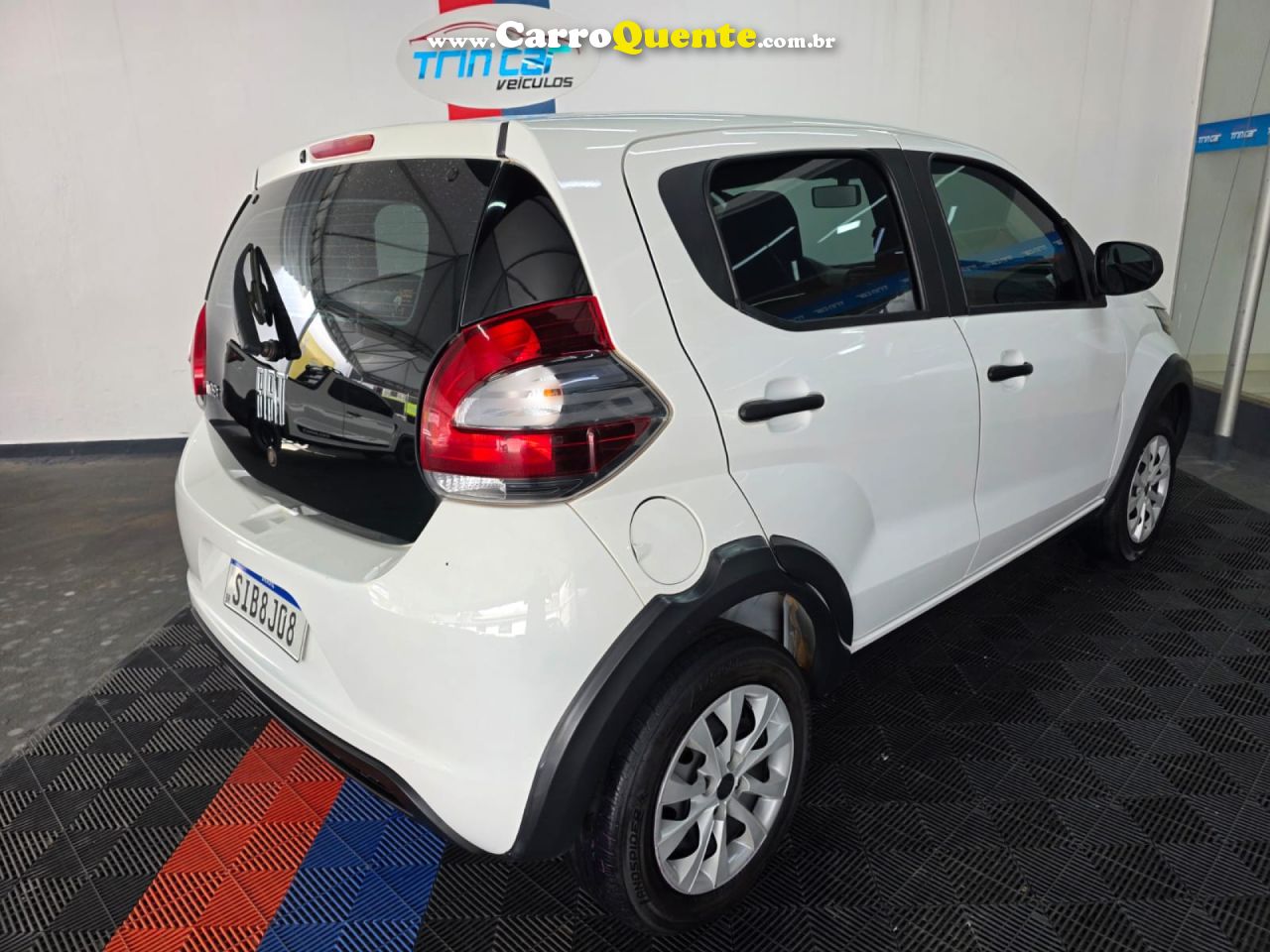 FIAT   MOBI LIKE 1.0 FIRE FLEX 5P.   BRANCO 2024 1.0 FLEX - Loja