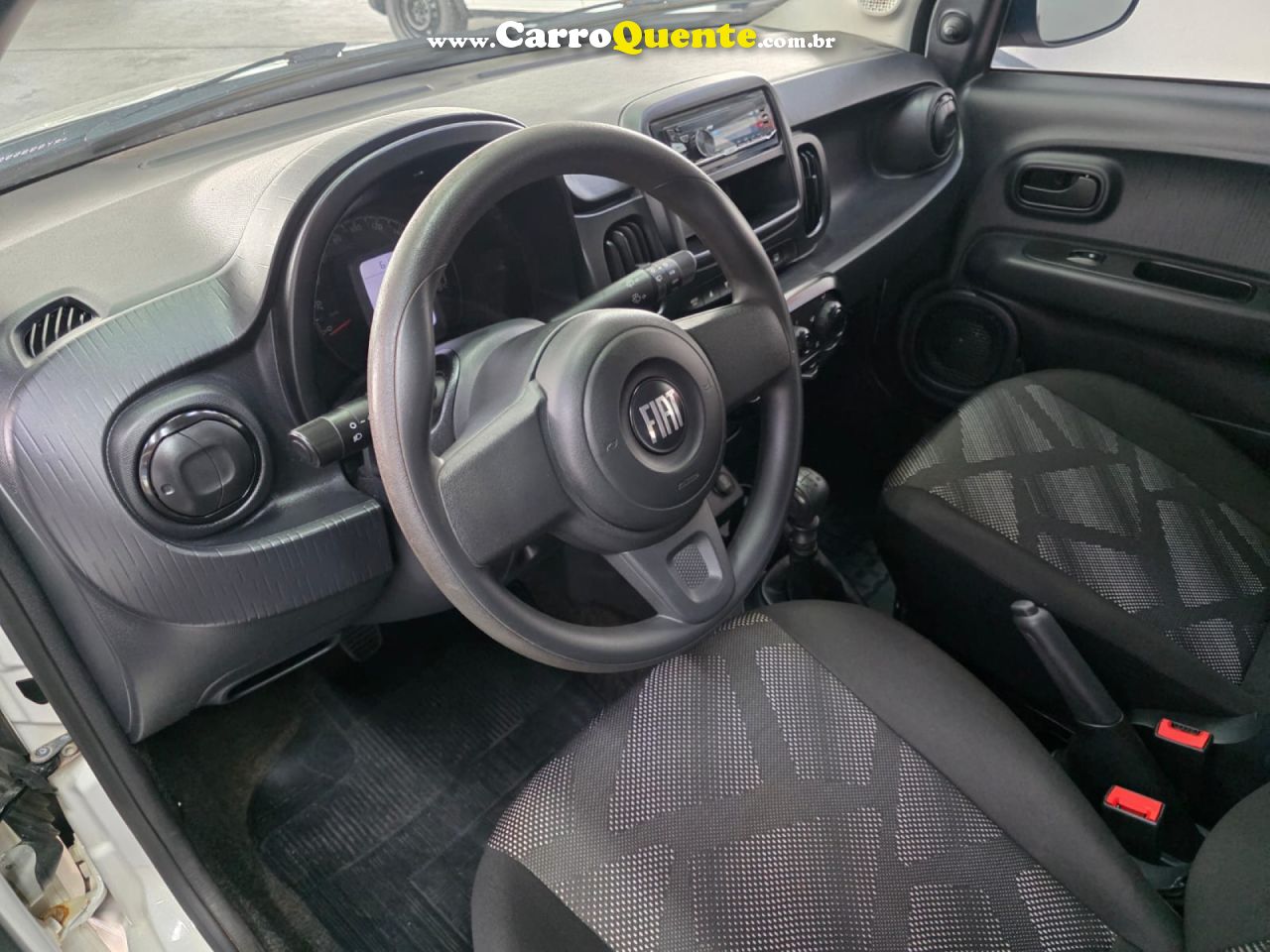 FIAT   MOBI LIKE 1.0 FIRE FLEX 5P.   BRANCO 2024 1.0 FLEX - Loja