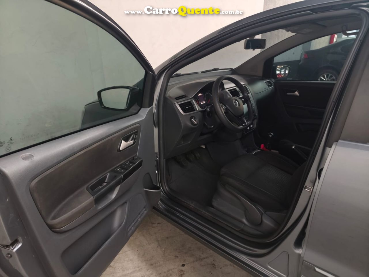 VOLKSWAGEN   FOX CONNECT 1.6 FLEX 8V 5P   RED 2020 1.6 FLEX - Loja