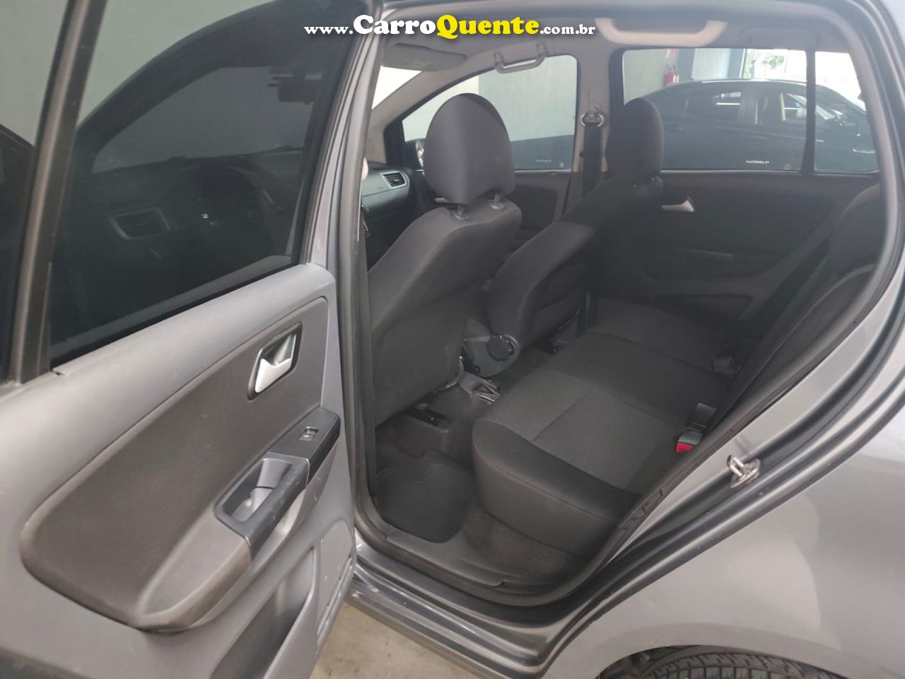 VOLKSWAGEN   FOX CONNECT 1.6 FLEX 8V 5P   RED 2020 1.6 FLEX - Loja
