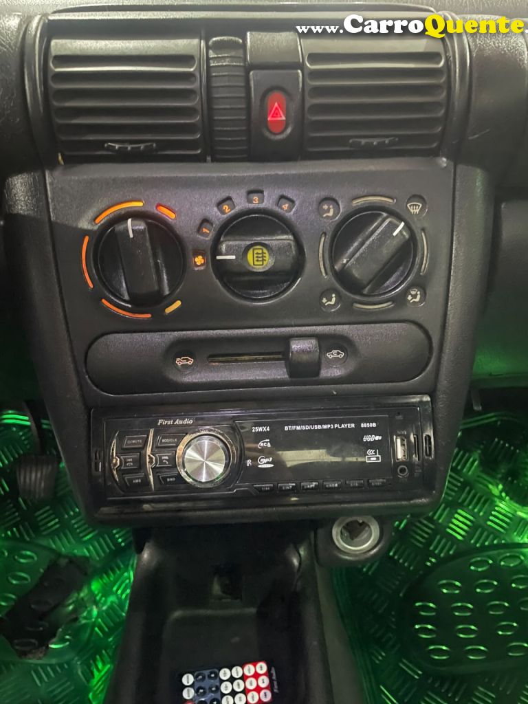 CHEVROLET   CORSA SEDAN SUPER MILENIUM 1.0 MPFI 16V   PRETO 1999 1.0 GASOLINA - Loja