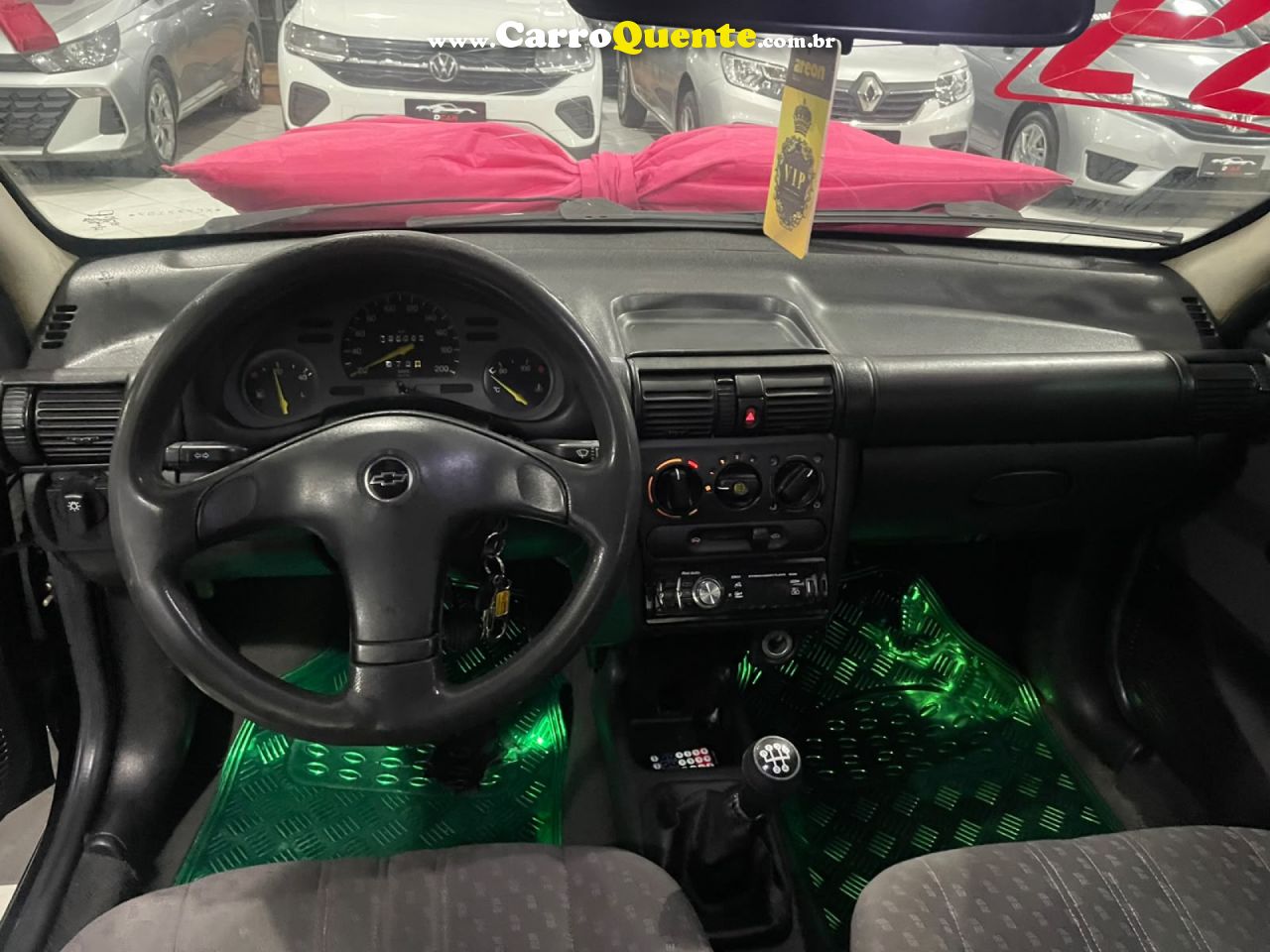 CHEVROLET   CORSA SEDAN SUPER MILENIUM 1.0 MPFI 16V   PRETO 1999 1.0 GASOLINA - Loja